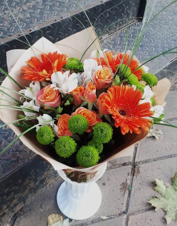 Букет цветов из: Герберы, Хризантемы, Альстромерии и Розы в Подгоренском