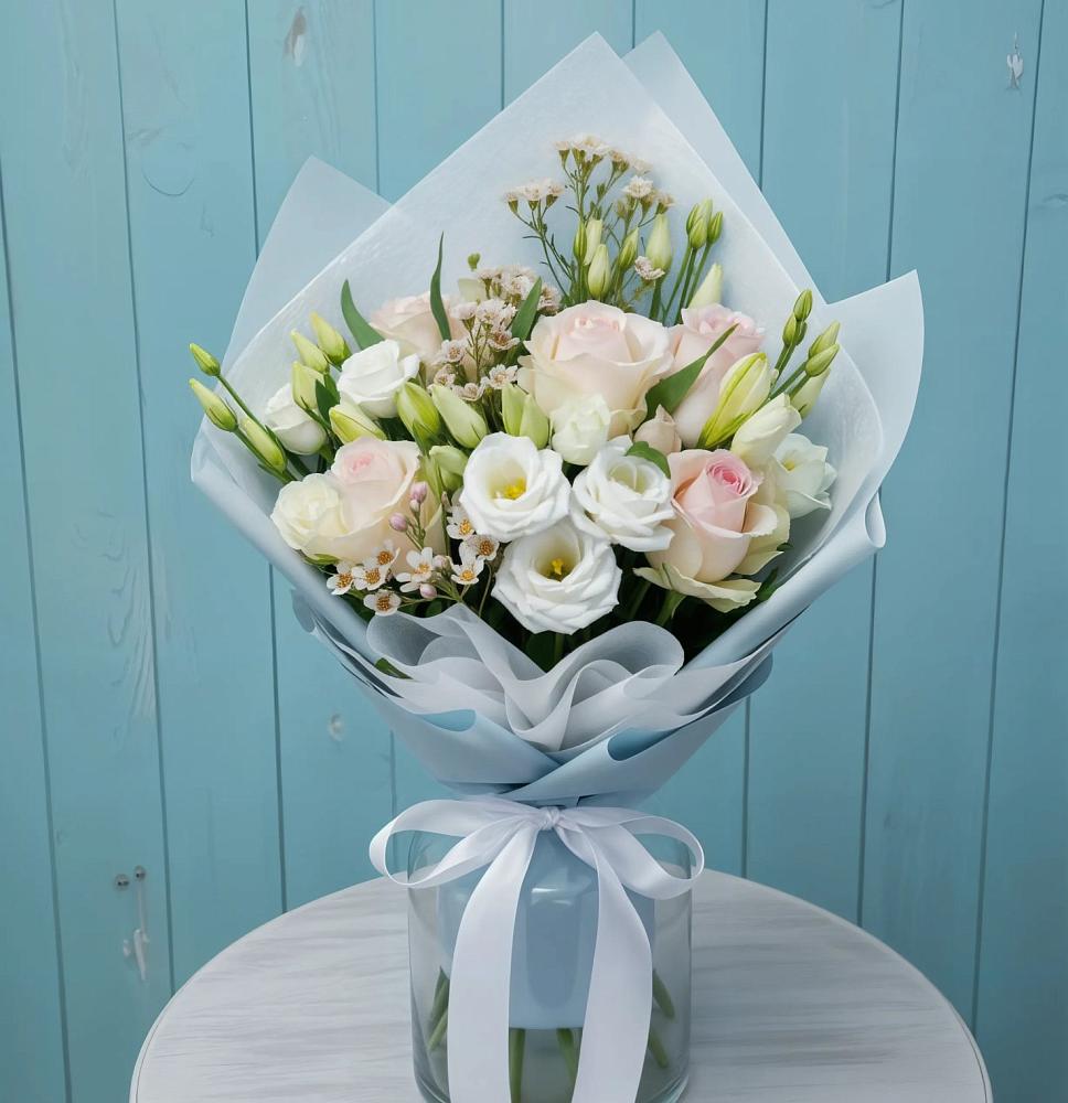 Букет цветов из: Розы и Лизиантусы в Подгоренском