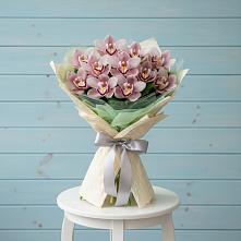 Букет цветов из:  Орхидеи и Розы в Подгоренском