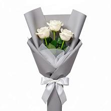 Букет 3 белые розы в Подгоренском