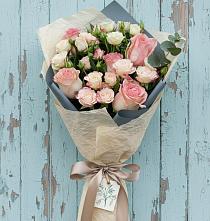 Букет цветов из:  Розы #REPLACE_PRED# Подгоренском