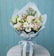 Букет цветов из:  Розы и Лизиантусы в Подгоренском