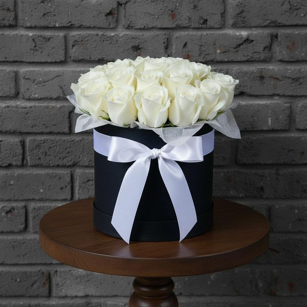 Цветочная композиция из Розы в шляпной коробке в Подгоренском