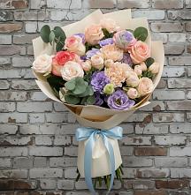 Букет цветов из:  Розы, Лизиантусы и Гвоздики в Подгоренском
